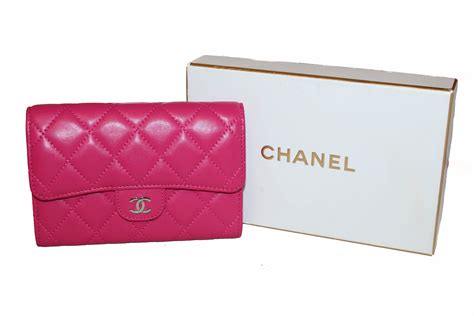 chanel wallet with pink lining